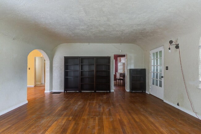 Building Photo - 2305 18th St