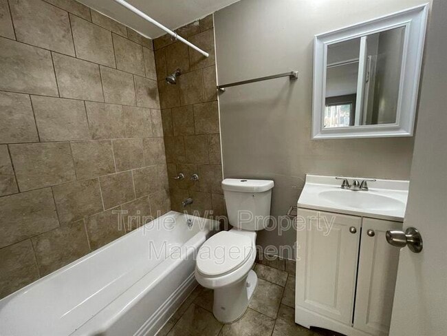 Building Photo - 410 Ridge Dr
