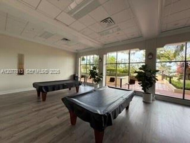 Building Photo - 5600 Collins Ave