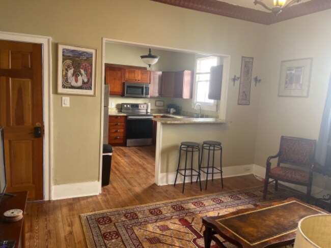 Building Photo - 400 Opelousas Ave