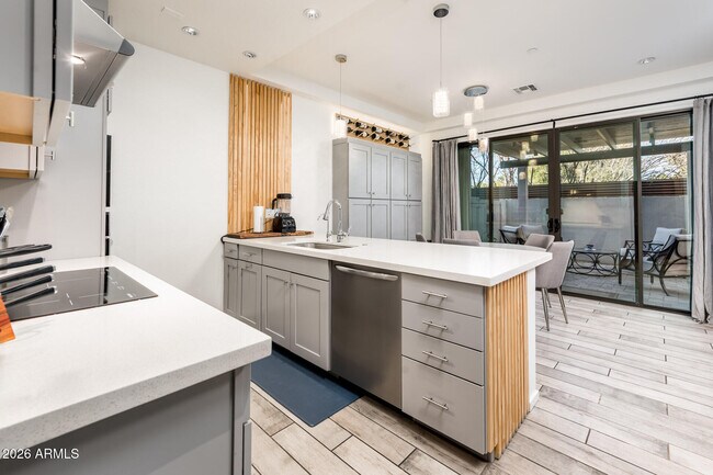 Building Photo - 4416 N 27th Way