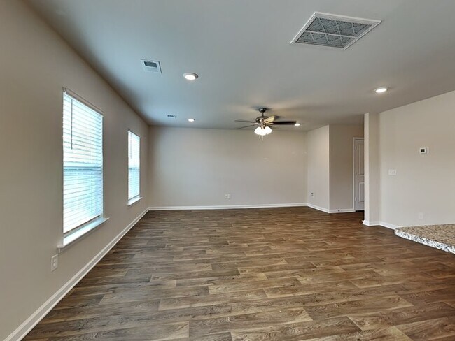 Building Photo - Coming Soon!  Burnside Farms with Fenced in Backyard!