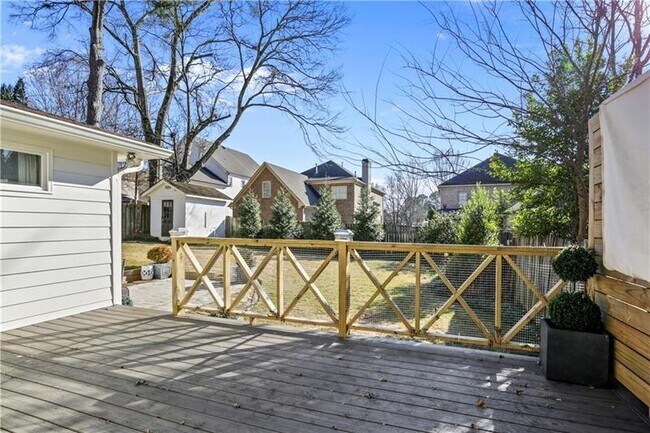 Building Photo - 105 Spruell Springs Rd