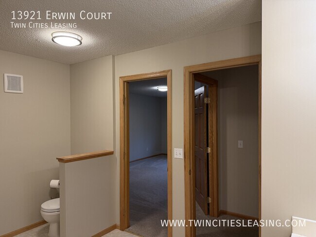 Building Photo - 13921 Erwin Ct