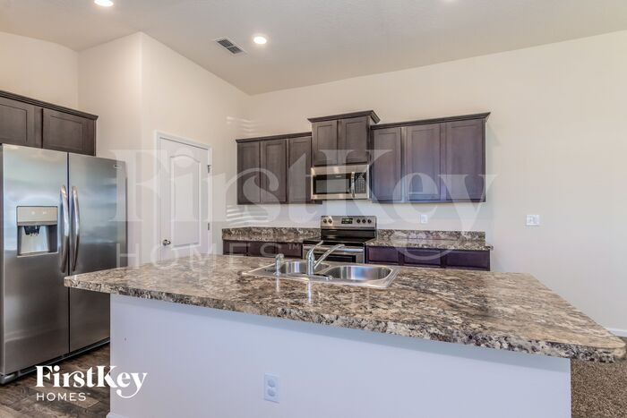 Building Photo - 8078 Cape Fox Dr