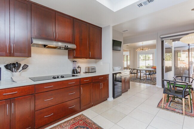 Building Photo - 37723 Peacock Cir