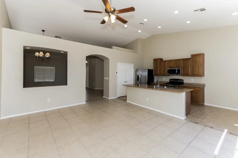 Building Photo - 5914 Buena Tierra St