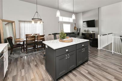 Building Photo - 1012 28th Ave W