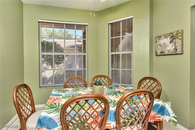 Building Photo - 4200 Sawgrass Point Dr