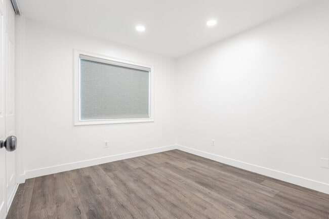 Building Photo - 640 E Banyan St