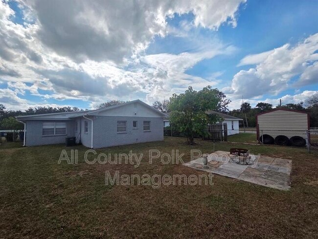 Building Photo - 602 SE 5th St