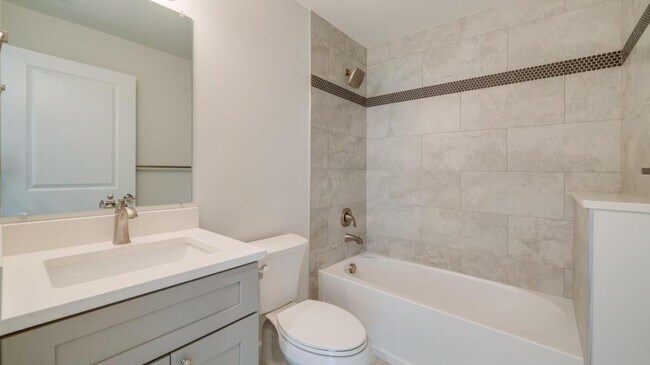Building Photo - 4606 SW 8th Ct
