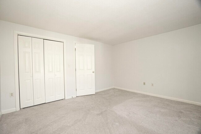 Building Photo - 50 Brookside Dr