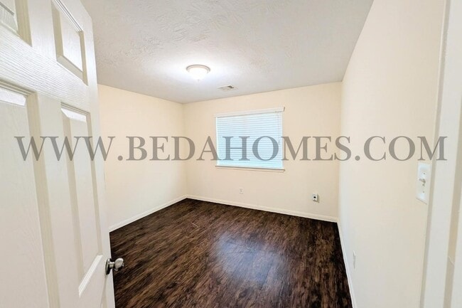 Building Photo - 15566 Kiplands Bend Dr