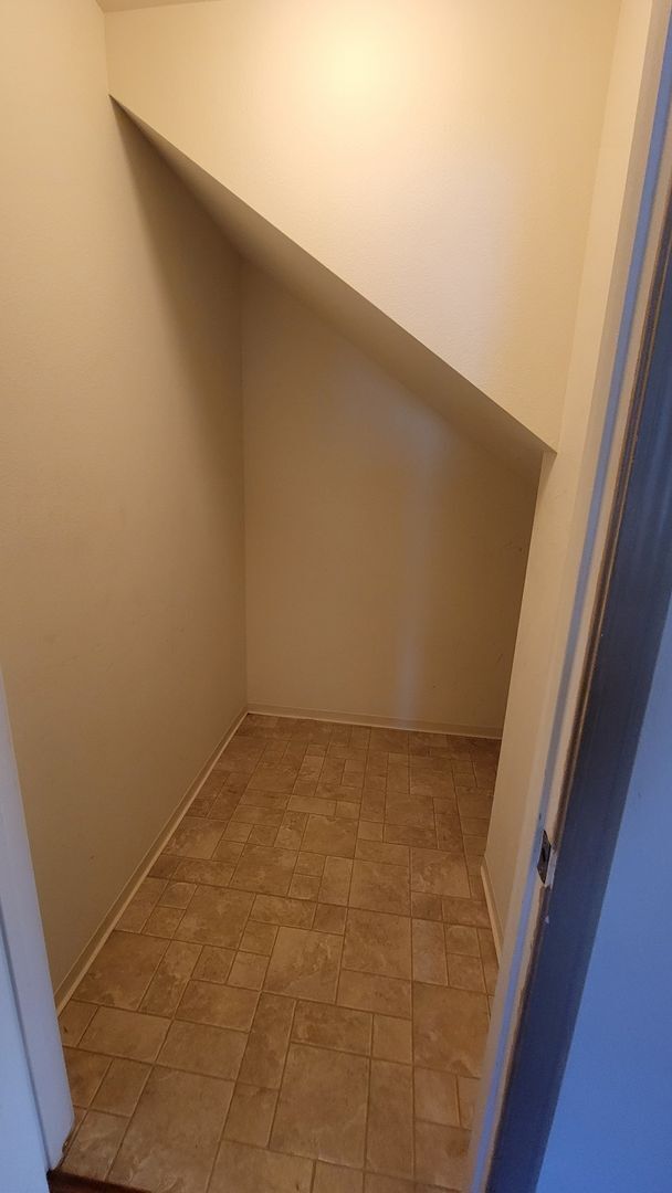 Building Photo - Maui Lani