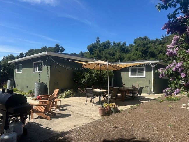 Building Photo - Cozy Carmel Valley Village House Fully Furnished