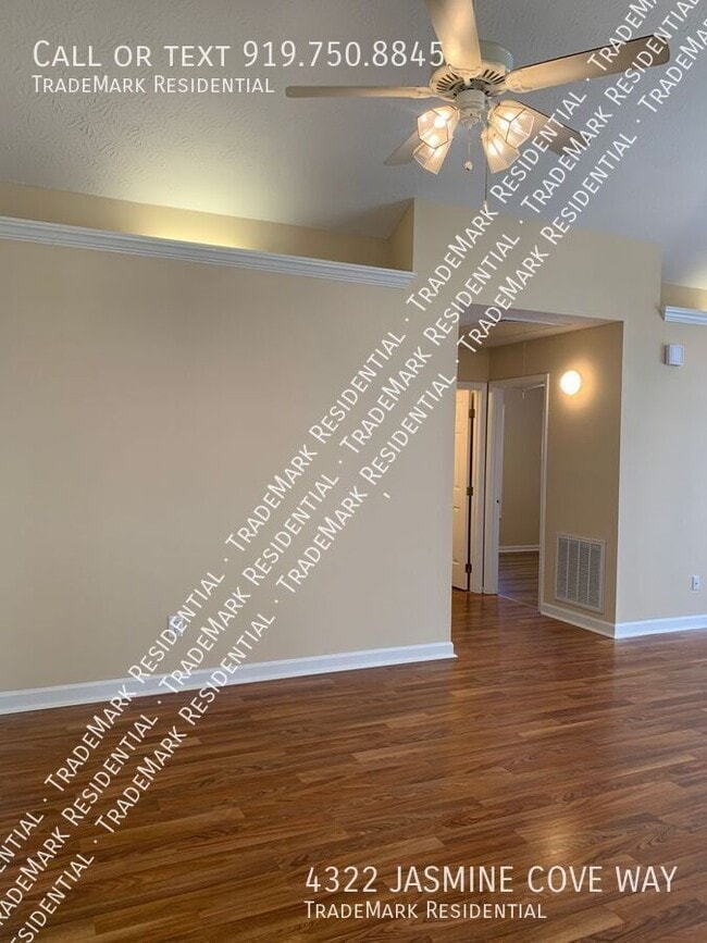 Building Photo - 4322 Jasmine Cove Way