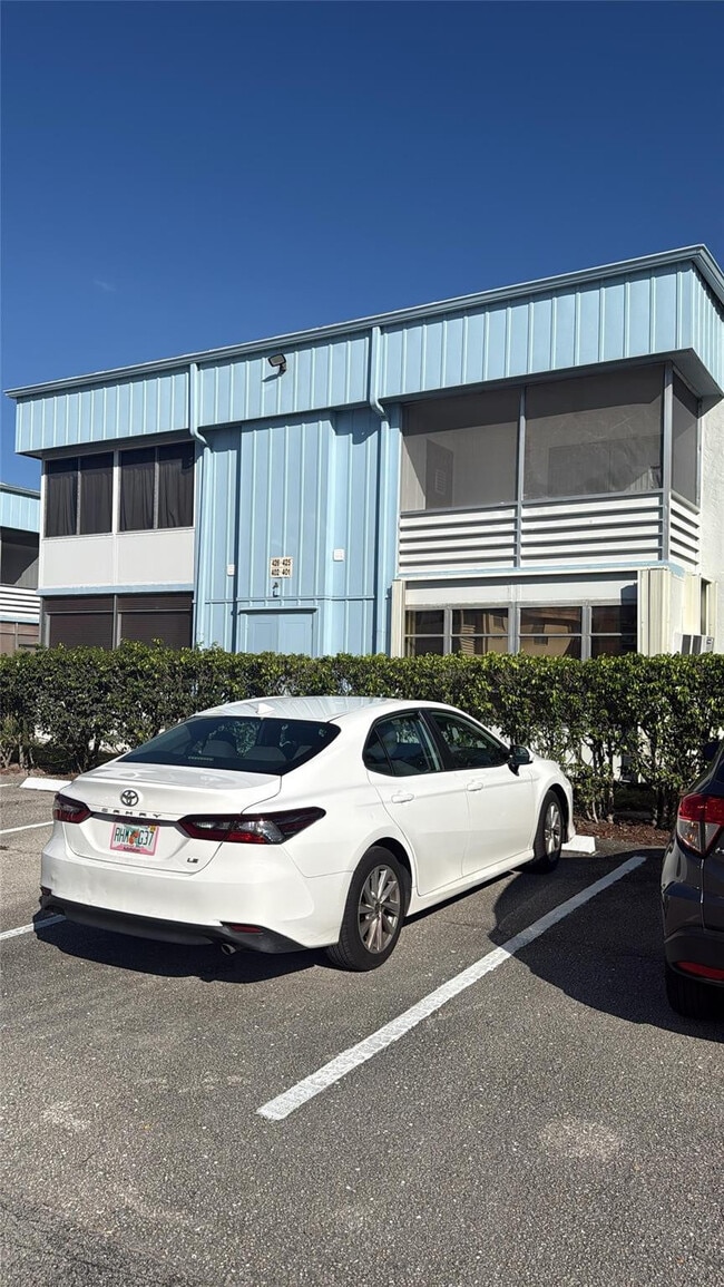 Building Photo - 403 Saxony Way