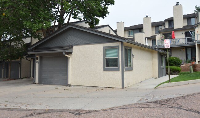 Building Photo - Townhome - 2 bedrooms, 1 bathroom & 1 car garage - A/C will be installed!! NO PETS ALLOWED!