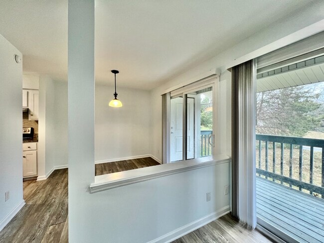 Building Photo - 11187 Harrowfield Rd