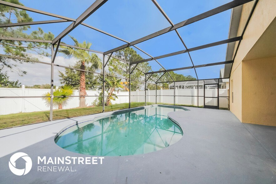 Building Photo - 17401 Silver Creek Ct