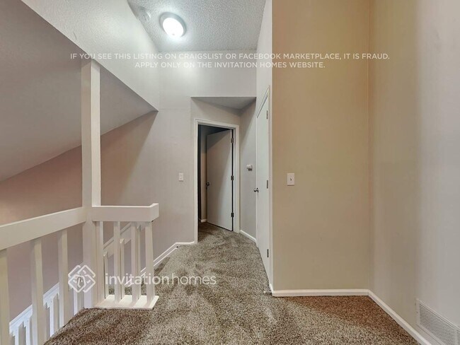 Building Photo - 8277 W 90th Pl