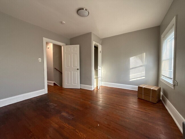 Building Photo - Two Bedroom House In Baltimore City