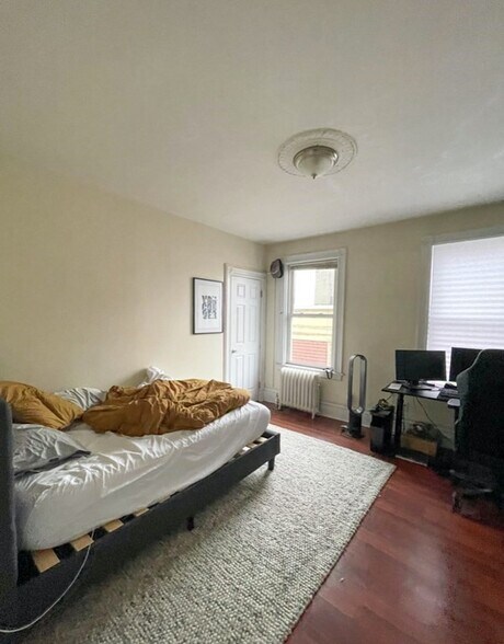 Building Photo - 41 Parker Hill Ave