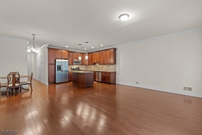Building Photo - 52 Parkside Dr