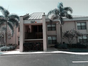 Building Photo - 1335 Rock Dove Ct