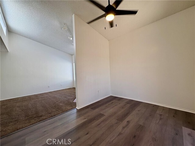 Building Photo - 9405 Mesa Verde Dr