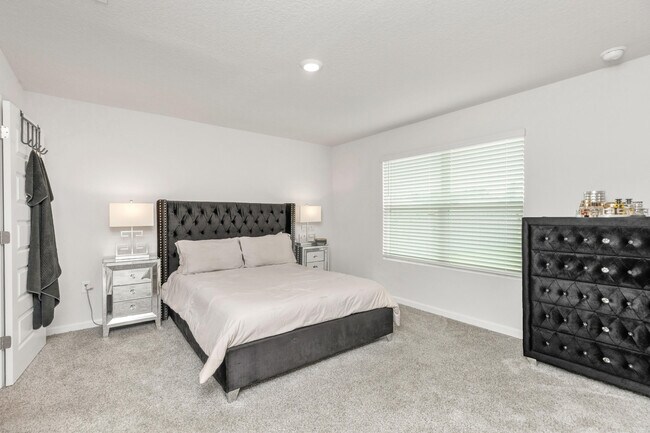 Building Photo - 3418 Phoenix Ct