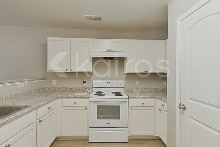Building Photo - 102 Amber Mill Cir