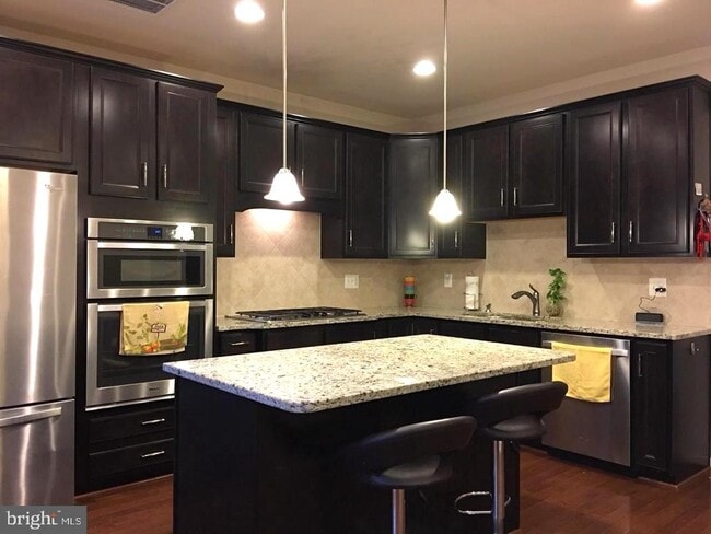 Building Photo - 23337 Tradewind Dr