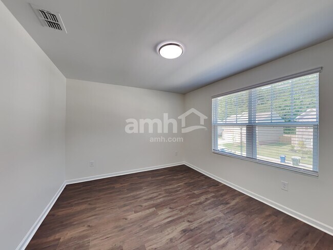 Building Photo - 4394 Kendrick Cir