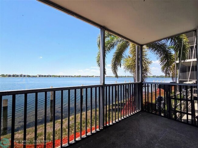 Building Photo - 106 Lake Emerald Dr