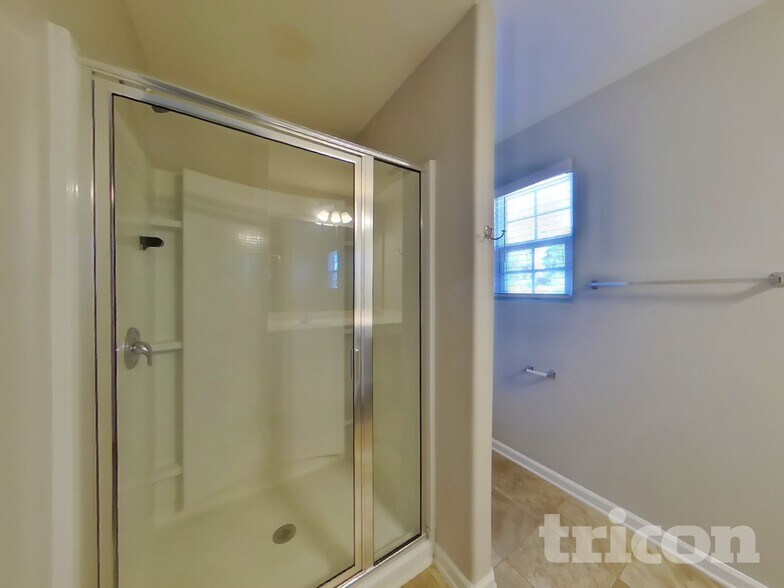 Building Photo - 933 Joselynn Drive