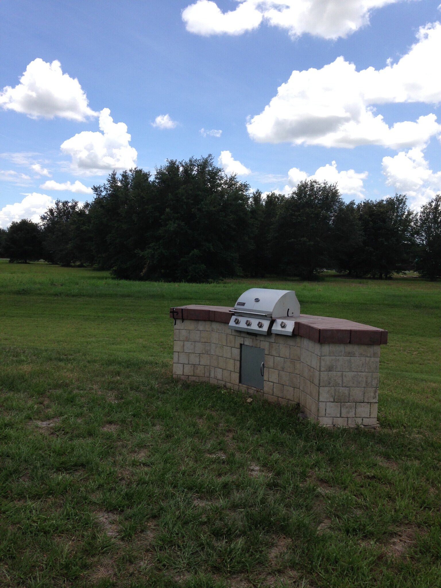 Building Photo - 7166 Summit Dr