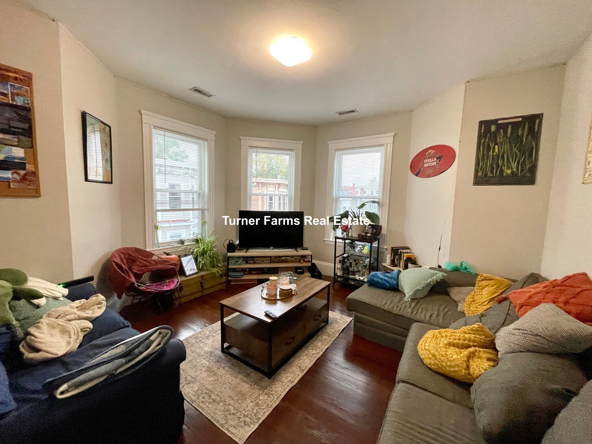 Building Photo - 724 Parker St