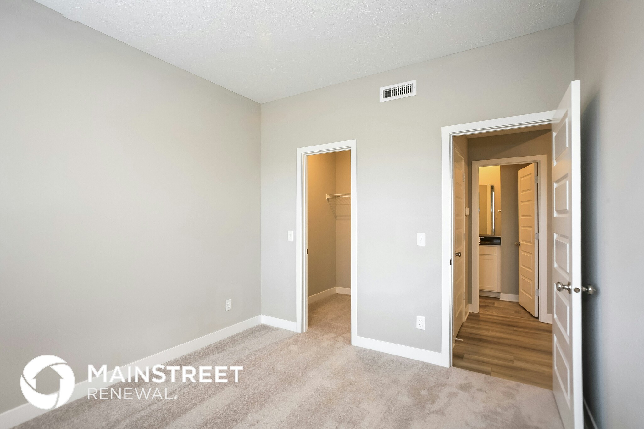 Building Photo - 1937 Goodwin Pl