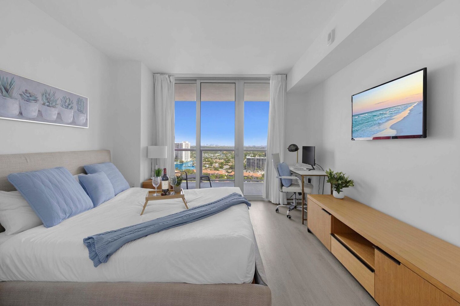 Building Photo - 1180 E Hallandale Beach Blvd