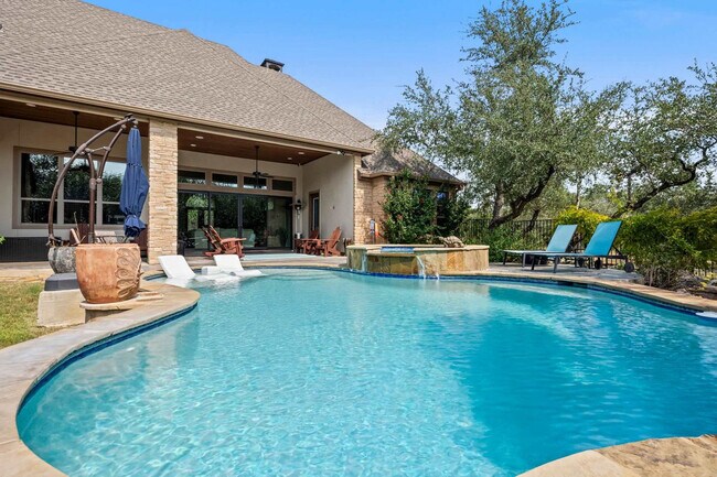 Building Photo - 1194 Vaquero Wy
