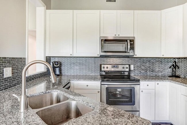 Building Photo - 7470 Highway 1