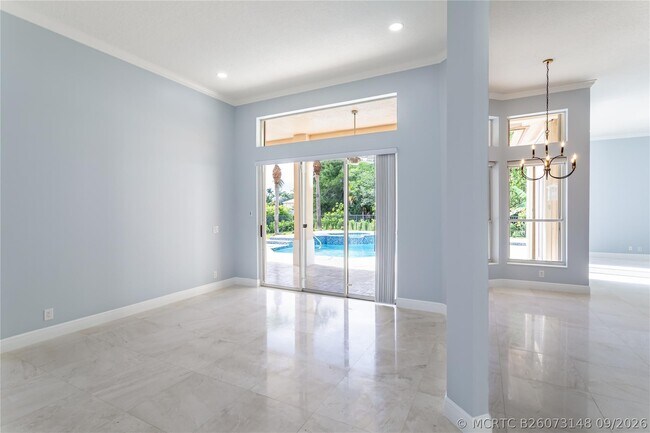Building Photo - 15683 Cypress Park Dr