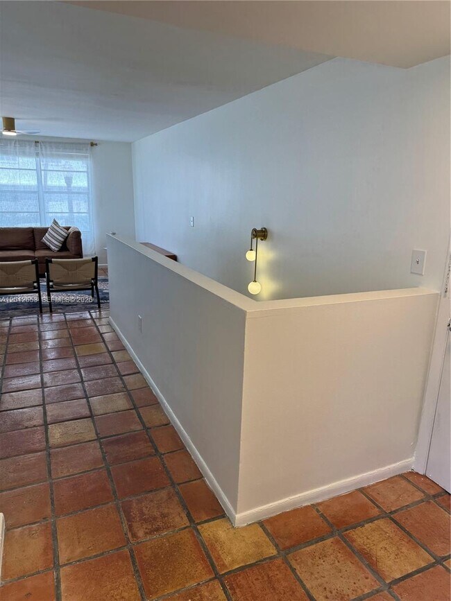 Building Photo - 1460 Ocean Dr