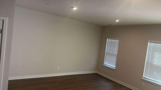 Building Photo - 1081 Mountain Vw Dr