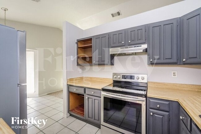 Building Photo - 6763 Dandelion Dr