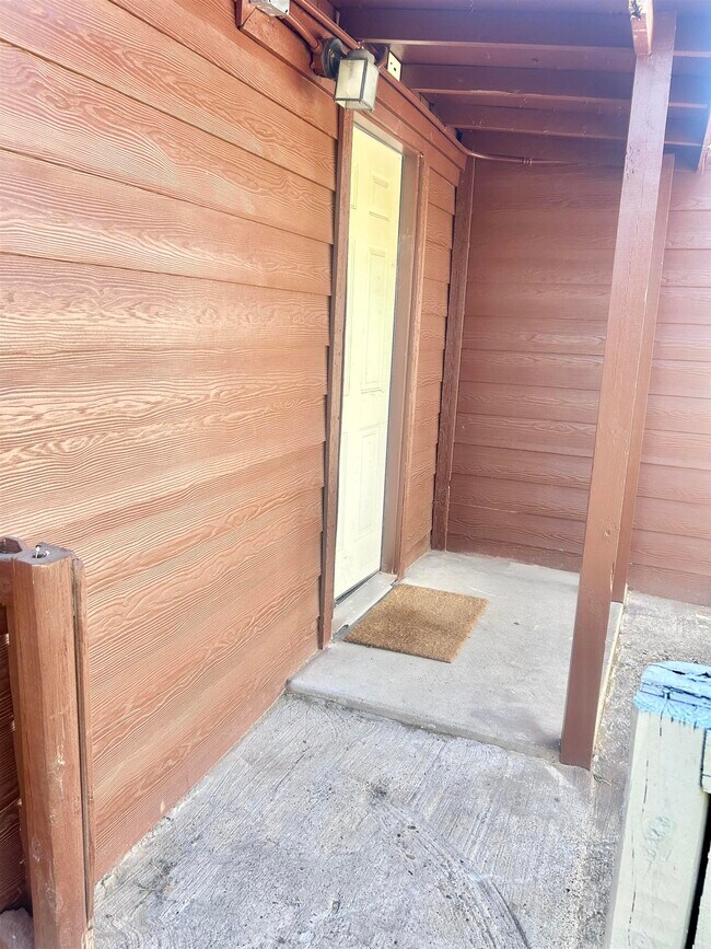 Building Photo - 116 Soledad Loop