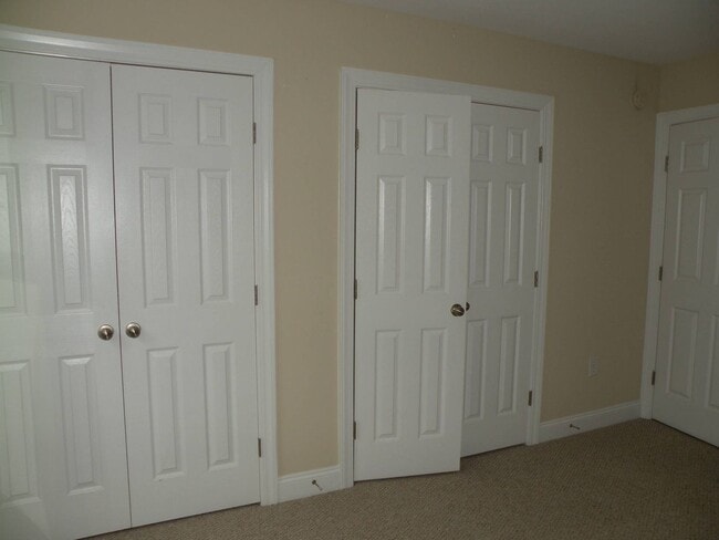 Building Photo - Beautiful Duplex Home near Cherry Point