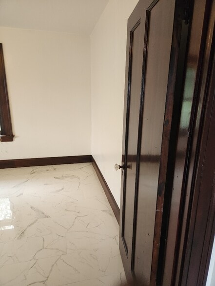 Building Photo - 1192 Overlook Ave